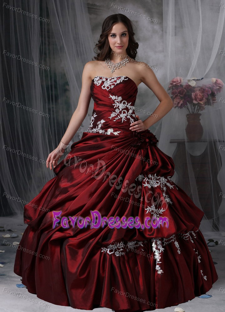 Burgundy Ball Gown Strapless Cheap Dresses for Quinceanera in Taffeta