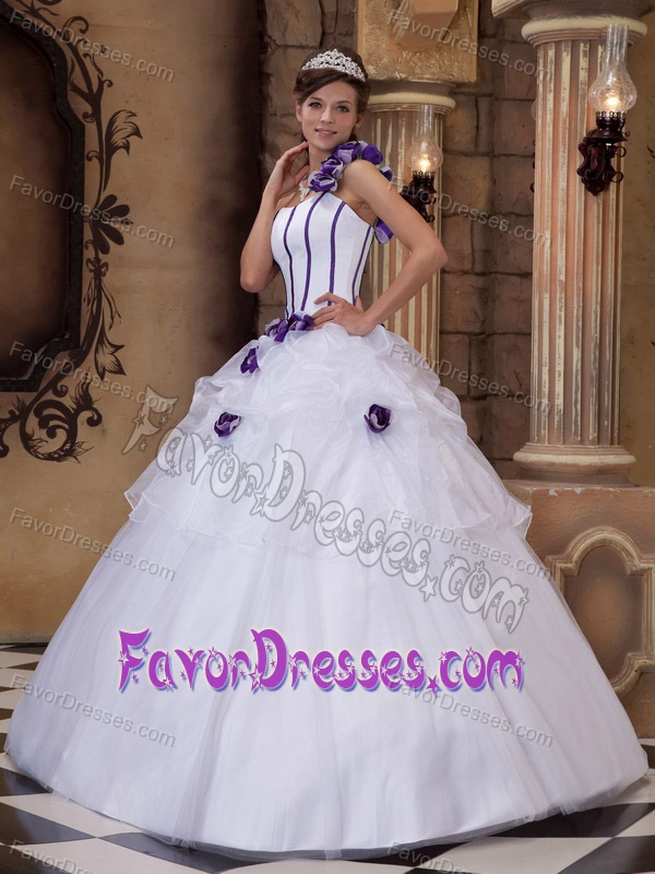 Lovely White Satin and Tulle Flowers Sweet 16 Dresses with One Shoulder