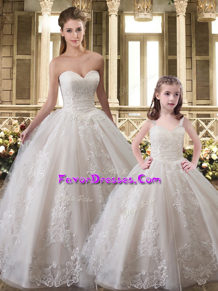  White Ball Gowns Appliques and Embroidery Vestidos de Quinceanera Zipper Tulle Sleeveless