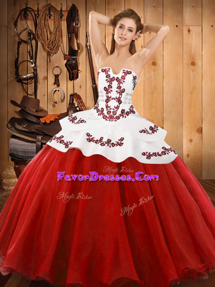  Red Tulle Lace Up Strapless Sleeveless Floor Length 15 Quinceanera Dress Embroidery