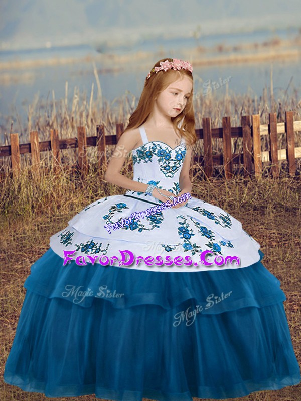  Sleeveless Floor Length Embroidery Lace Up Little Girls Pageant Dress with Blue
