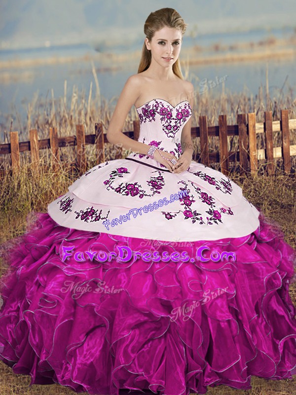 Flare Sweetheart Sleeveless Organza Vestidos de Quinceanera Embroidery and Ruffles and Bowknot Lace Up