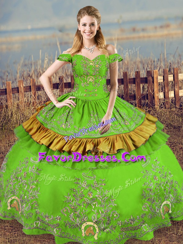  Green Ball Gowns Off The Shoulder Sleeveless Satin Floor Length Lace Up Embroidery Ball Gown Prom Dress