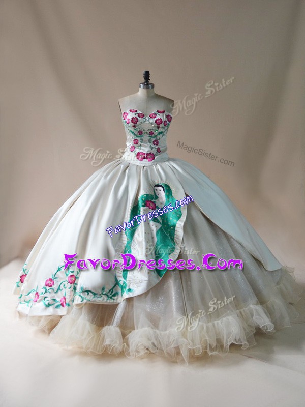  Embroidery Quinceanera Dress Champagne Lace Up Sleeveless Floor Length
