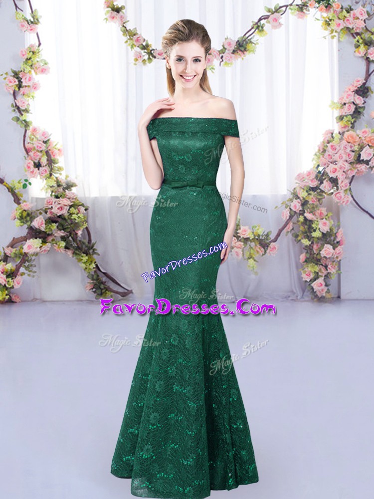  Dark Green Off The Shoulder Neckline Lace Bridesmaid Dresses Sleeveless Lace Up