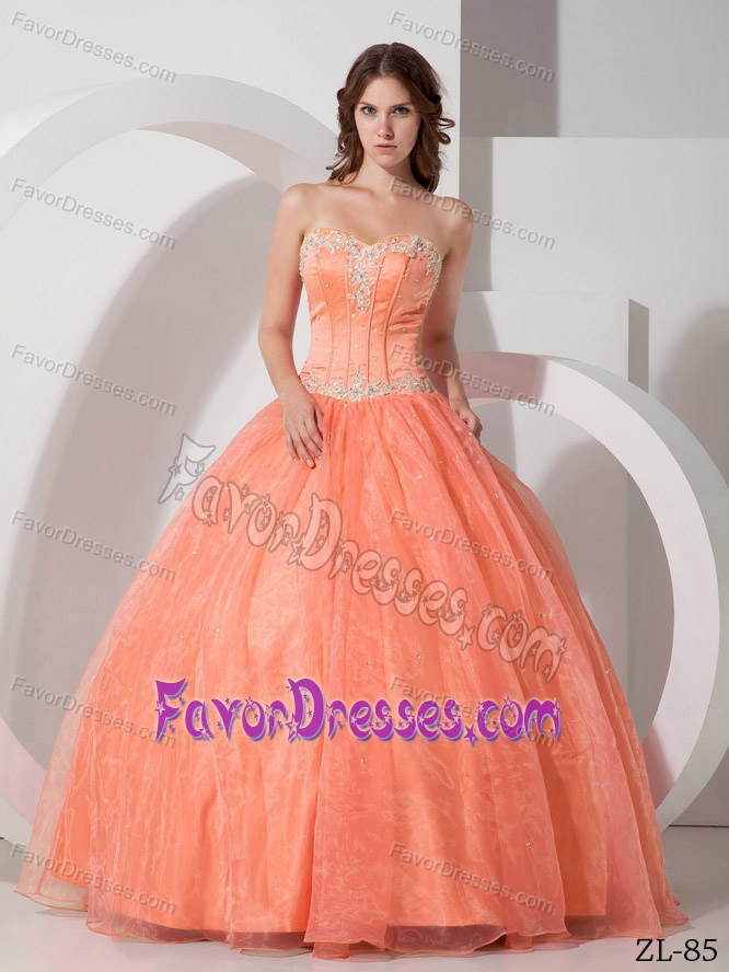 Beautiful Prom Dress in Satin and Organza with Beading and Appliques