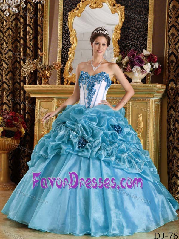Hot Blue Sweetheart Quince Dresses in Organza with Hand Made Flowers