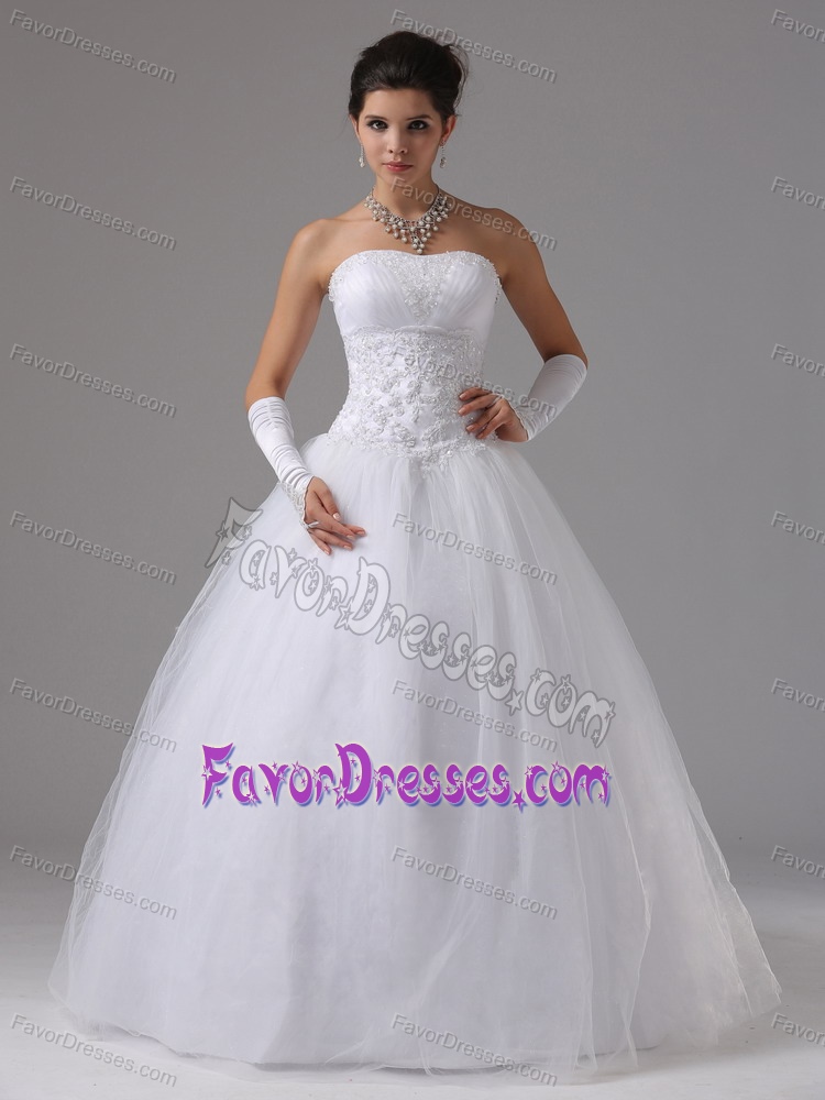 Beautiful Long Wedding Dress With Lace and Beading decorate
