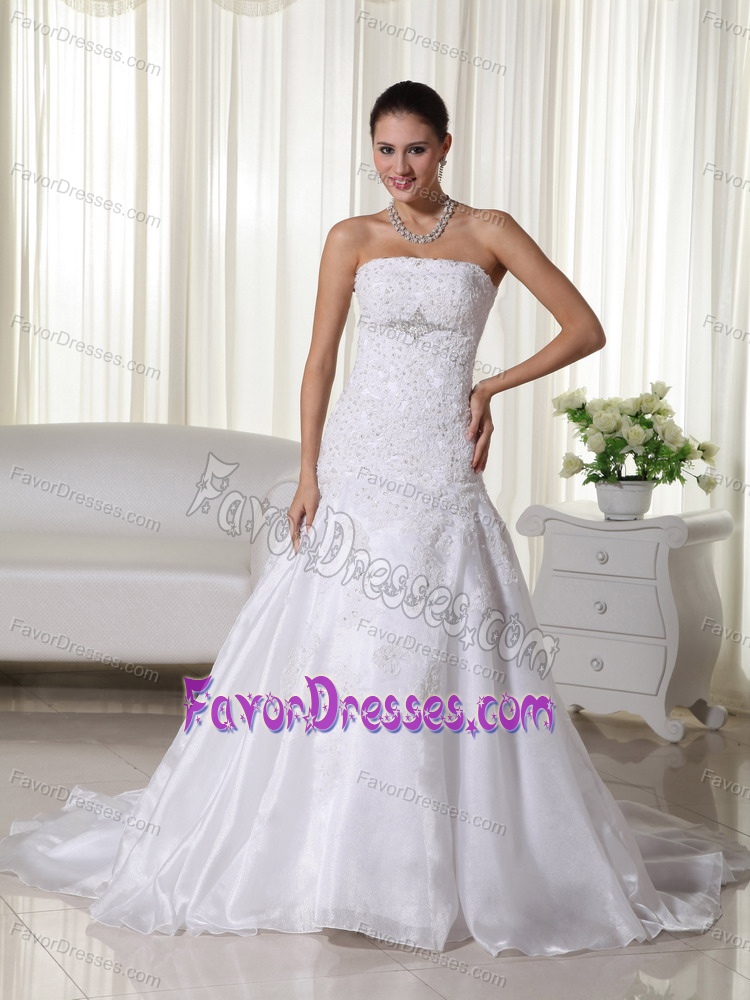 Custom Made Strapless Court Train White Organza Wedding Gown with Appliques