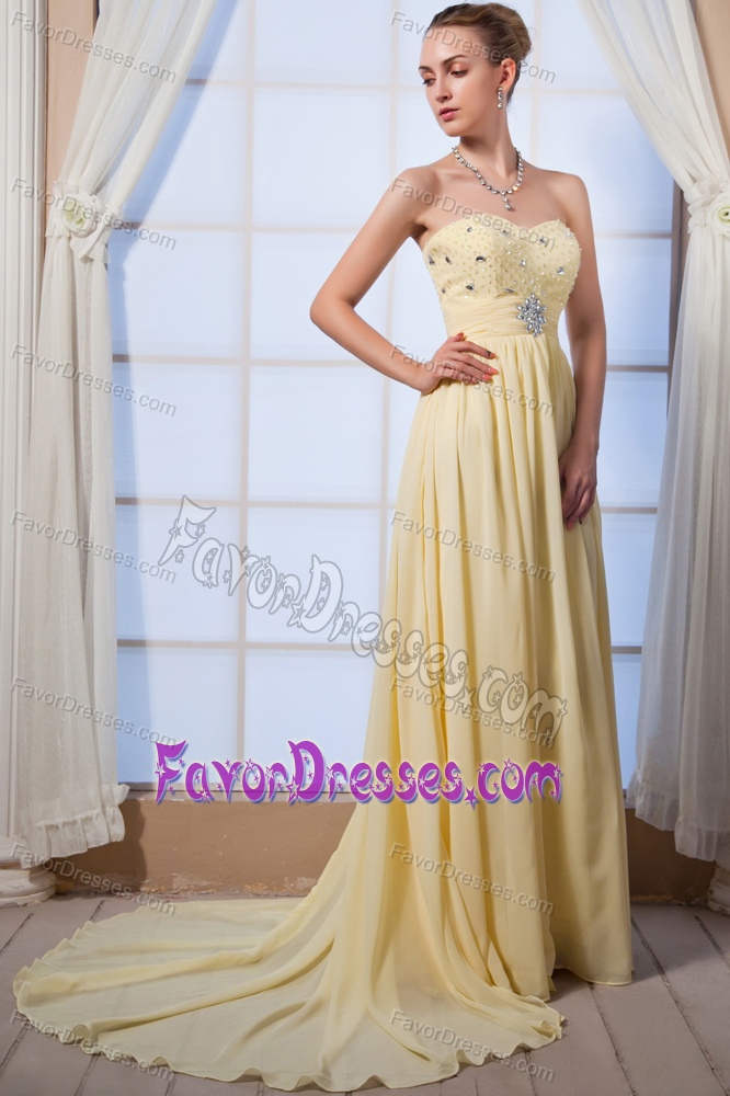 Light Yellow Empire Sweetheart Chiffon Beaded Holiday Dresses with