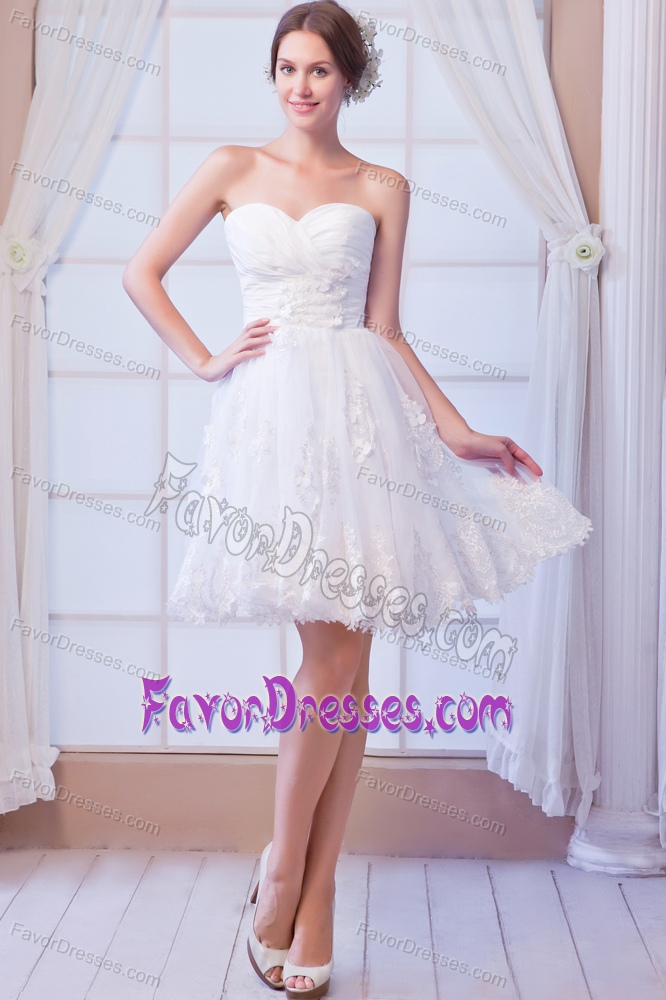 Trendy Sweetheart Mini Organza Wedding Dresses with Appliques