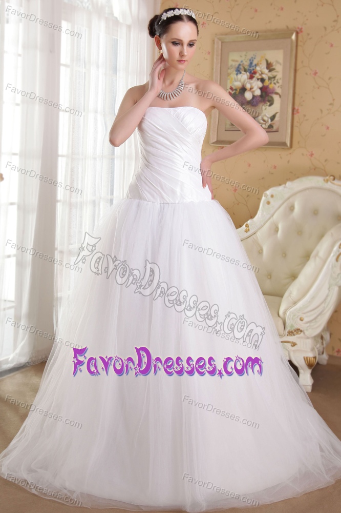 White Strapless Taffeta and Organza Ruched Wedding Dress on Wholesale Price