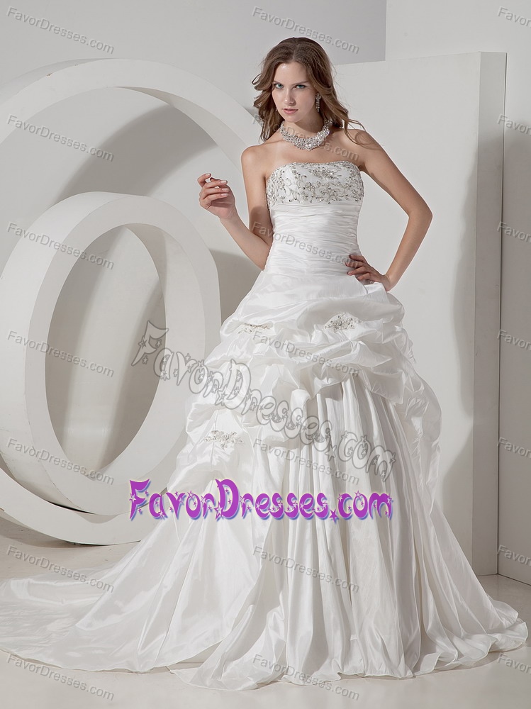 Luxurious Princess Wedding Reception Dress with Beading and Pick-ups