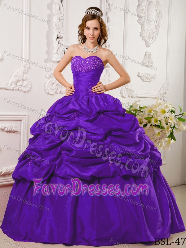 Pretty Purple Taffeta Sweet 15 Dresses with Appliques and Sweetheart