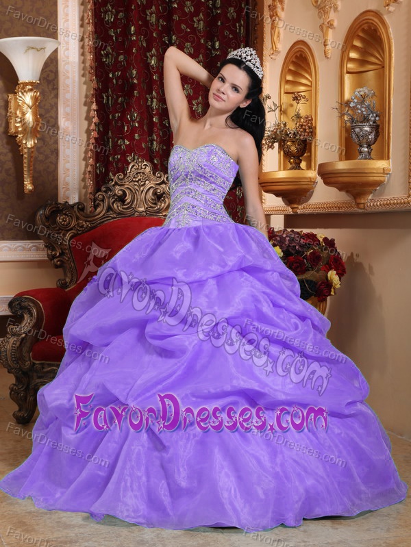 Famous Lavender Sweetheart Quinceanera Gowns in Organza with Beading