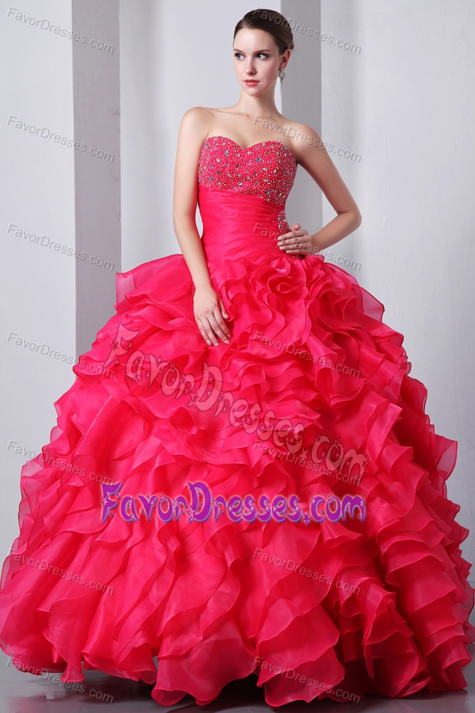 Noble Coral Red Sweetheart Quinces Dress with Beads and Ruffles