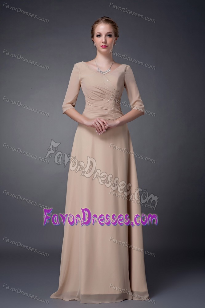 Flirty Champagne Empire V-neck Mothers Dresses for Weddings in Chiffon