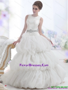2015 Designer Scoop Wedding Dress with Beading