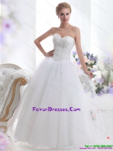 2015 Fashionable Sweetheart A Line Wedding Dress with Beading