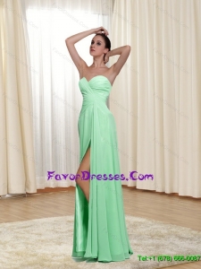 Exquisite Sweetheart Ruching and High Slit 2015 Popular Mother Dresses in Apple Green