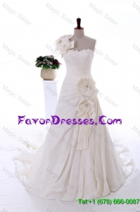 Beautiful Exclusive Beading and Hand Made Flowers White Wedding Dresses with Court Train