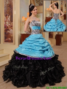 2016 New Arrivals Strapless Quinceanera Gowns with Ruffles and Pick Ups