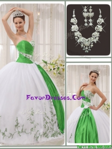 Best Sweetheart Quinceanera Dresses with Embroidery for 2016