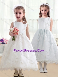 Cheap Scoop A Line White Flower Girl Dresses in Lace