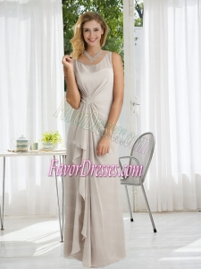 Column Appliques and Ruching Dama Dresses with Scoop