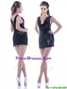 Latest Column Low Cut Neckline Sequined Mother Dress in Black