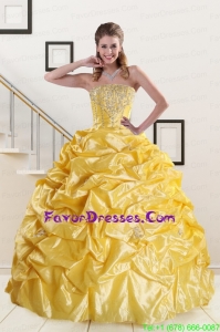 Beading Strapless Gorgeous Quinceanera Dresses with Sweep Train