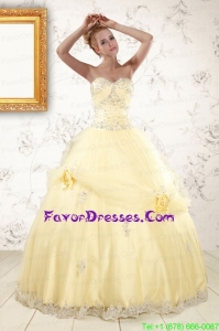 2015 Pretty Beading Light Yellow Quinceanera Dresses with Lace up