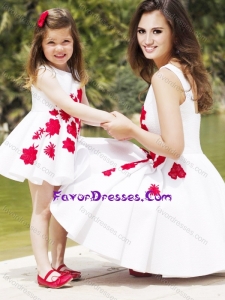 Classical Embroidered Latest Prom Dress with Knee Length and Hot Sale Scoop Little Girl Dress in White