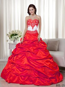 Sweet Red Sweetheart Appliqued Sweet Sixteen Dresses in Taffeta