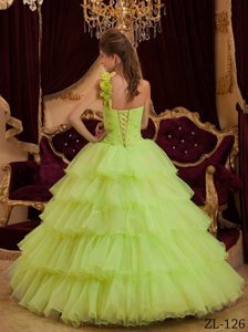 One Shoulder Yellow Green Organza Pretty Quinceanera Gown with Ruffles