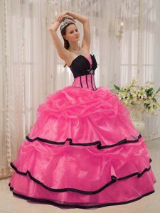 Elegant Hot Pink and Black Strapless Quinces Dresses in Satin and Organza
