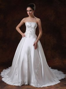 New Ruched Strapless Court Train Taffeta Princess Wedding Dress with Appliques