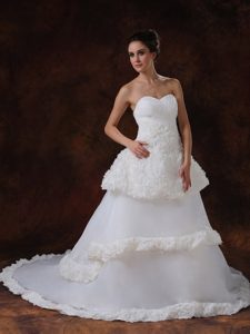 2015 Sweetheart Court Train Layered Organza Wedding Dress with Rolling Flower