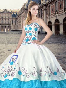 Gorgeous Floor Length Blue And White Quinceanera Dresses Organza Sleeveless Appliques and Embroidery