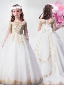 Graceful White Ball Gowns Beading and Lace and Appliques Little Girls Pageant Dress Wholesale Criss Cross Tulle Long Sle
