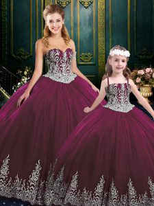 Cheap Burgundy Tulle Lace Up Sweetheart Sleeveless Floor Length Sweet 16 Quinceanera Dress Appliques