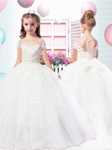 Great Scoop Short Sleeves Tulle Pageant Gowns Beading and Appliques Brush Train Clasp Handle