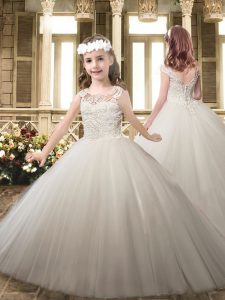 White Flower Girl Dresses Wedding Party with Lace Scoop Sleeveless Sweep Train Clasp Handle