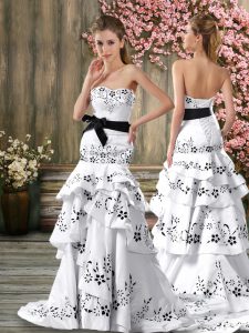 Comfortable Sleeveless Sweep Train Backless Embroidery and Sashes ribbons Wedding Gown