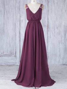 Sleeveless Chiffon Floor Length Backless Damas Dress in Burgundy with Appliques