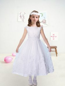 Beautiful White Ball Gowns Beading and Lace and Appliques Flower Girl Dresses Zipper Tulle Cap Sleeves Ankle Length