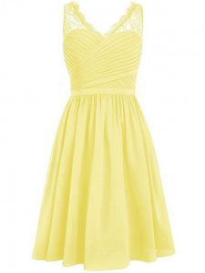 Graceful Yellow Chiffon Side Zipper Damas Dress Sleeveless Knee Length Lace and Ruching