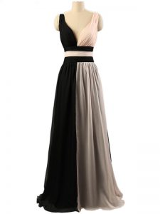 Elegant White And Black Empire Ruching Dama Dress for Quinceanera Criss Cross Chiffon Sleeveless Floor Length
