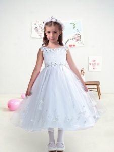 Nice White Lace Up Toddler Flower Girl Dress Appliques Sleeveless Tea Length