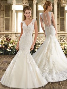 Fashion White Clasp Handle V-neck Lace Wedding Dresses Tulle Sleeveless Brush Train